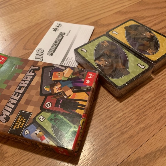 NEW Uno Minecraft Card Game - Picture 3 of 4